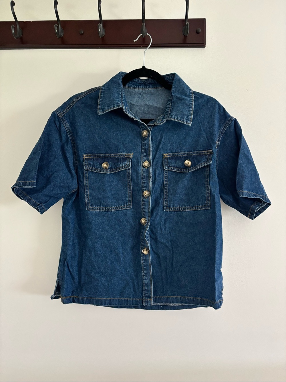 Denim Short-Sleeve Button-Up Shirt - Blue